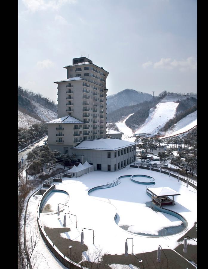 เอลิเซียน คังชอน Hotel ชุนชอน ภายนอก รูปภาพ